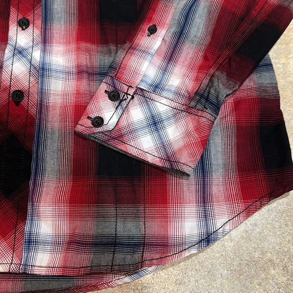 Men’s machine custom co. Shirt size medium. - Picture 2 of 6